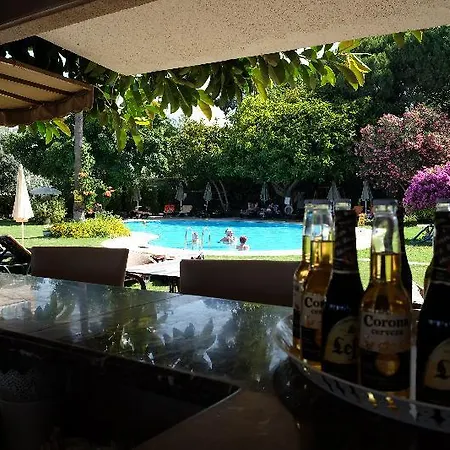 Mutlu Hotel 3*