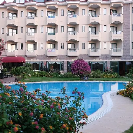 Mutlu Hotel 3*